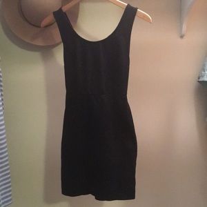 Crossback black bodycon dress